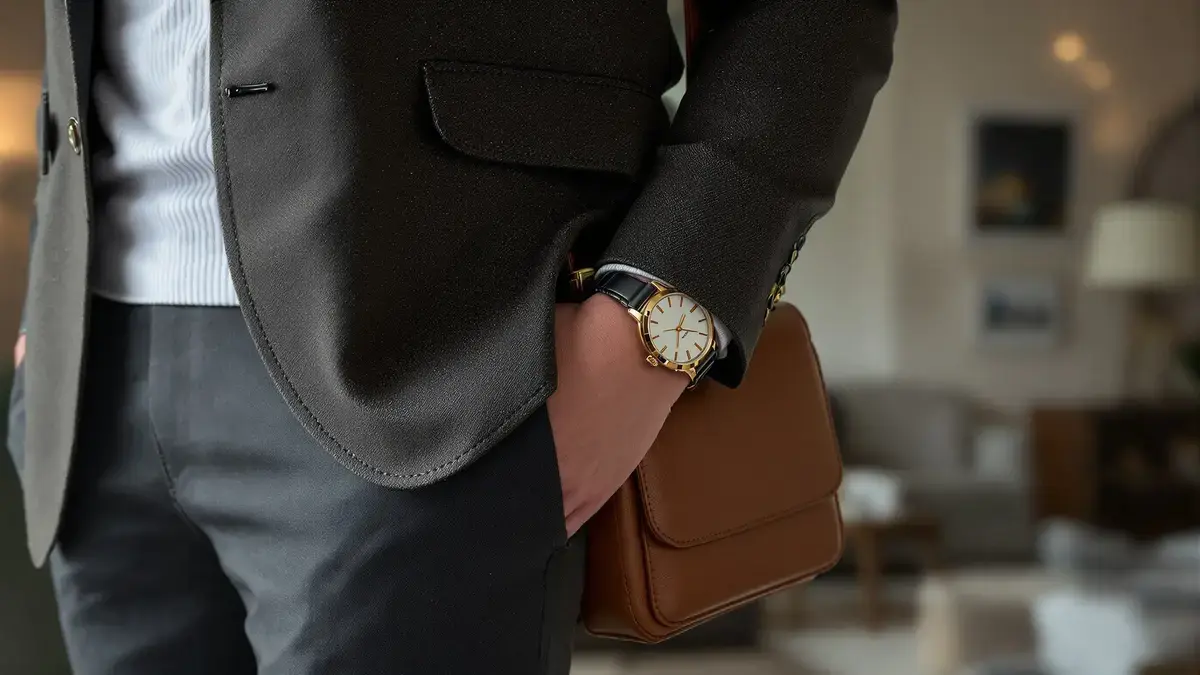 10 signalen dat iemand veel geld op de bank heeft, ook al lijkt die tot de lagere middenklasse te behoren