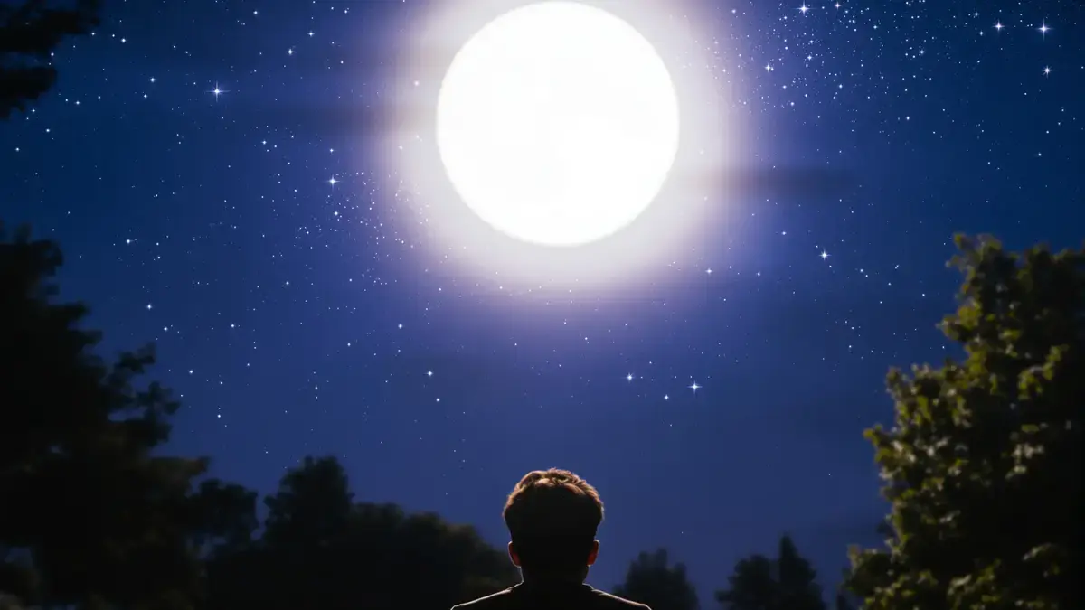 De supermaan van januari 2026 zet een ritueel dat gekoppeld is aan vernieuwing en loslaten weer in de schijnwerpers